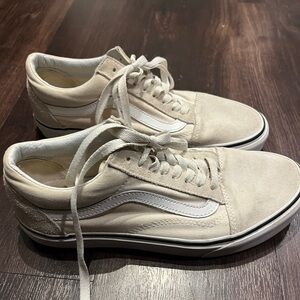 Vans Old Skool Cream - Size 6.5 M/ 8 W